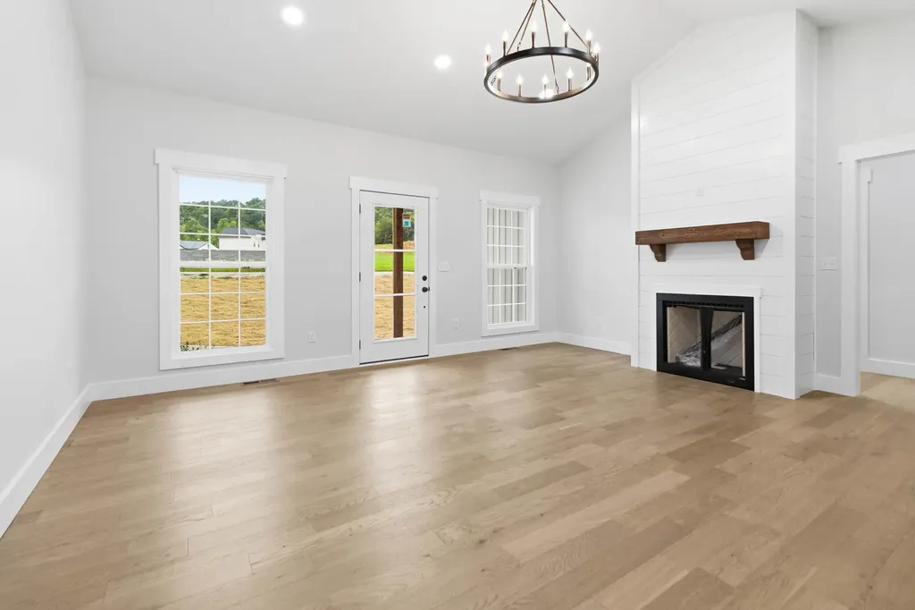 148 Laredo Drive London KY 40741