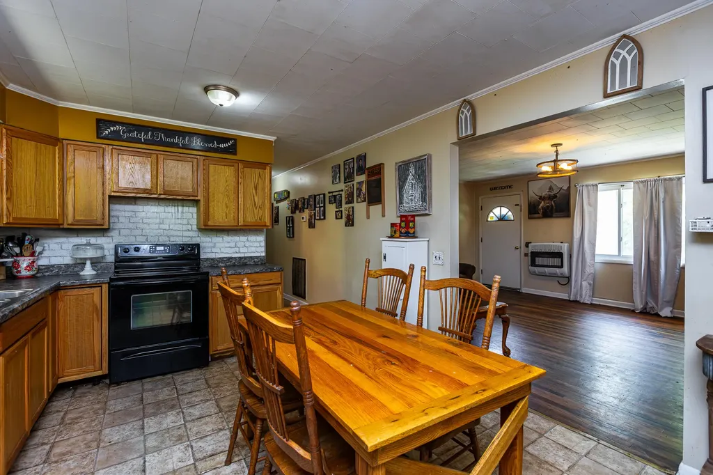 609 State Highway 2036 Letcher KY 41832