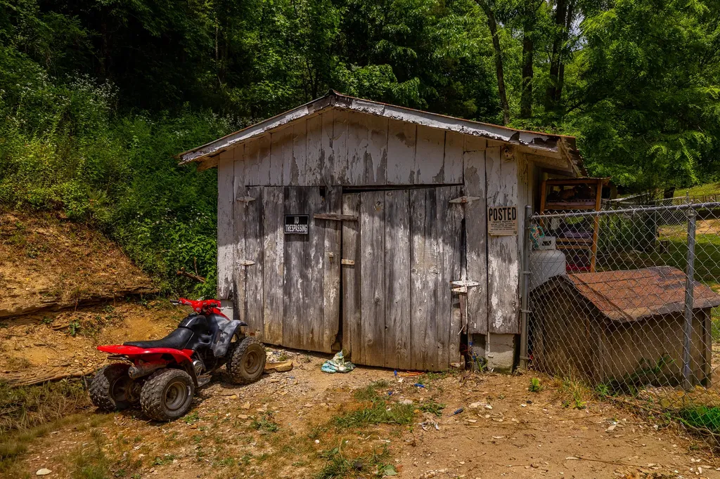 609 State Highway 2036 Letcher KY 41832