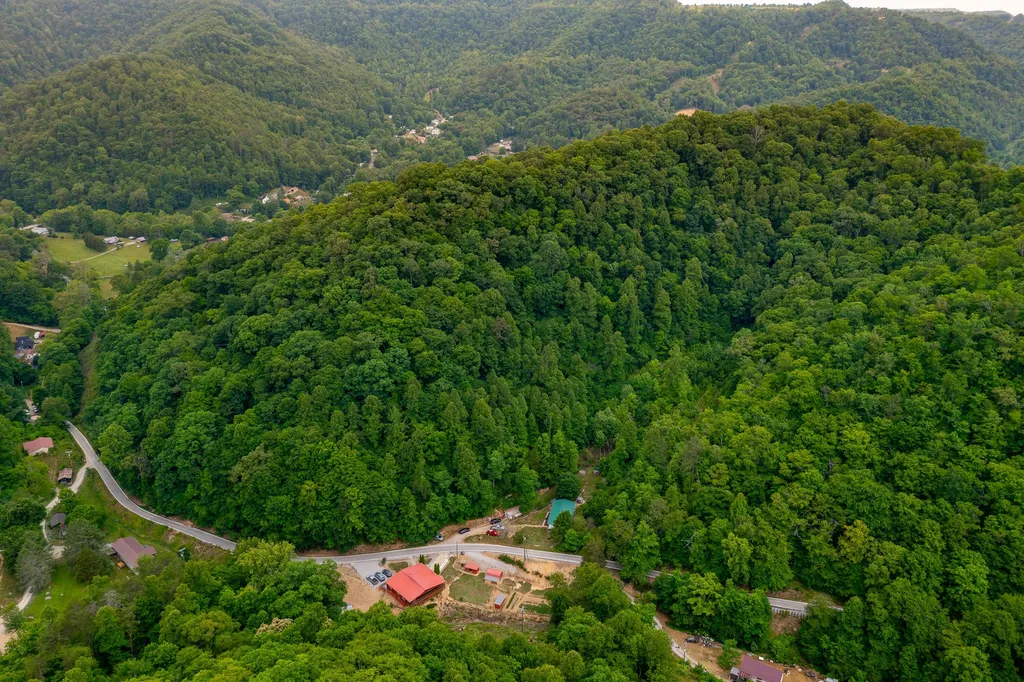 609 State Highway 2036 Letcher KY 41832