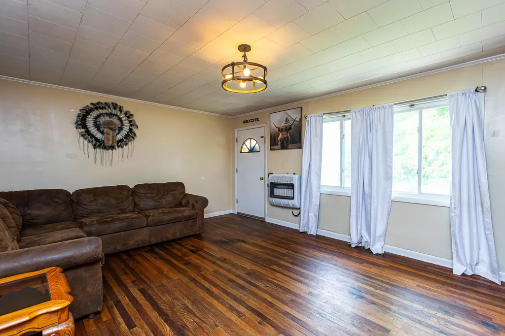 609 State Highway 2036 Letcher KY 41832