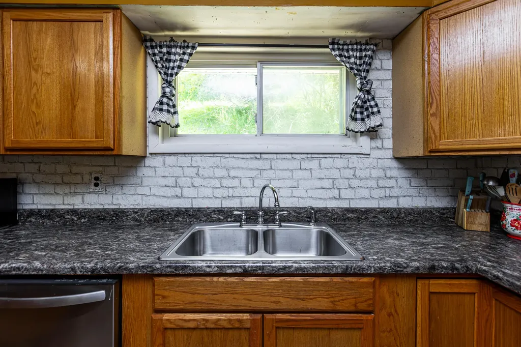 609 State Highway 2036 Letcher KY 41832