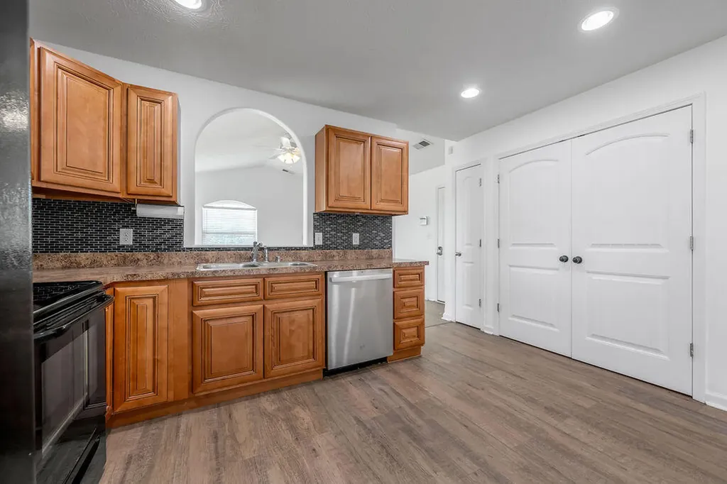124 Lake Forest Drive Georgetown KY 40324