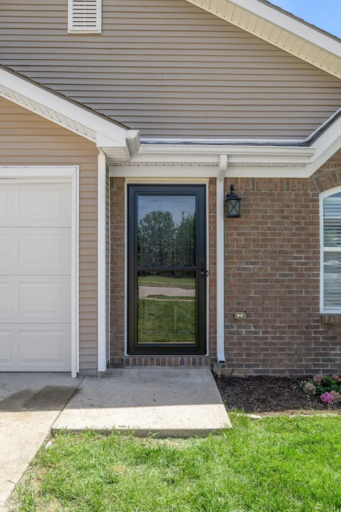 124 Lake Forest Drive Georgetown KY 40324