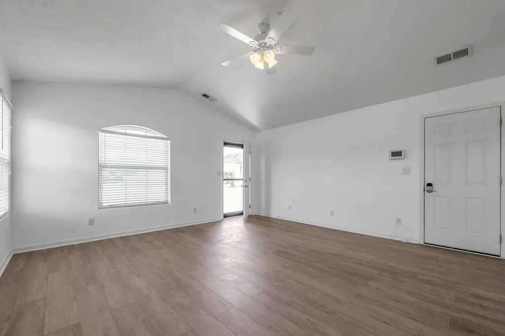 124 Lake Forest Drive Georgetown KY 40324