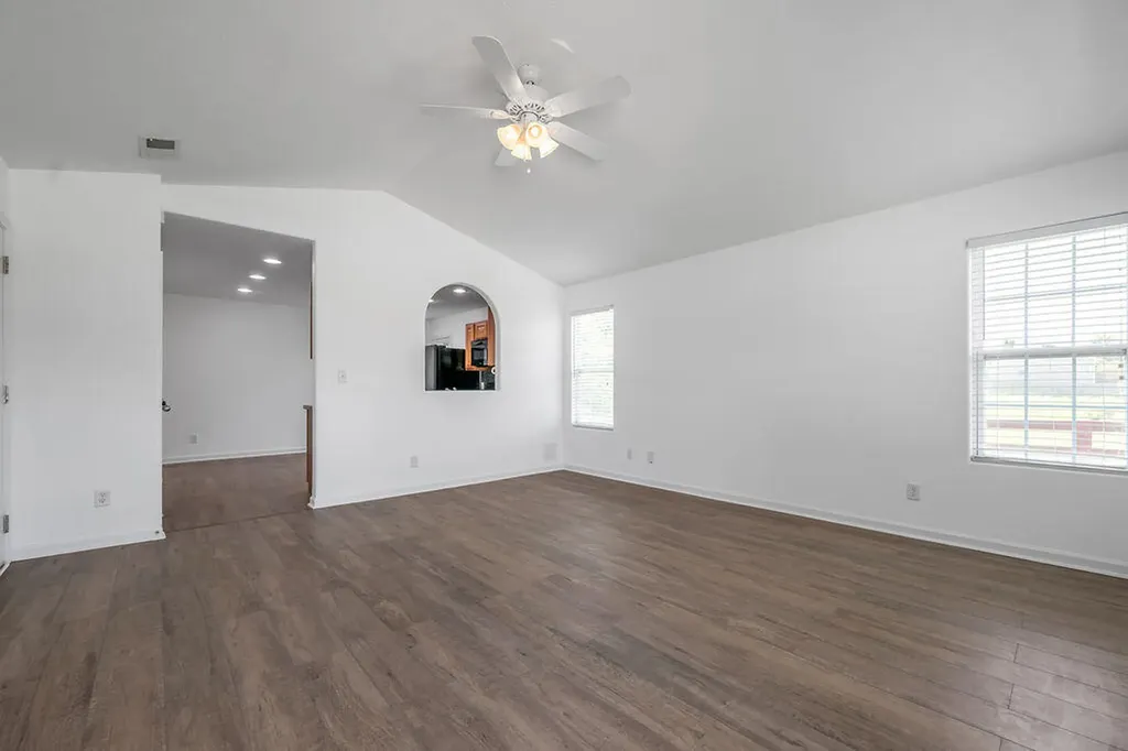 124 Lake Forest Drive Georgetown KY 40324