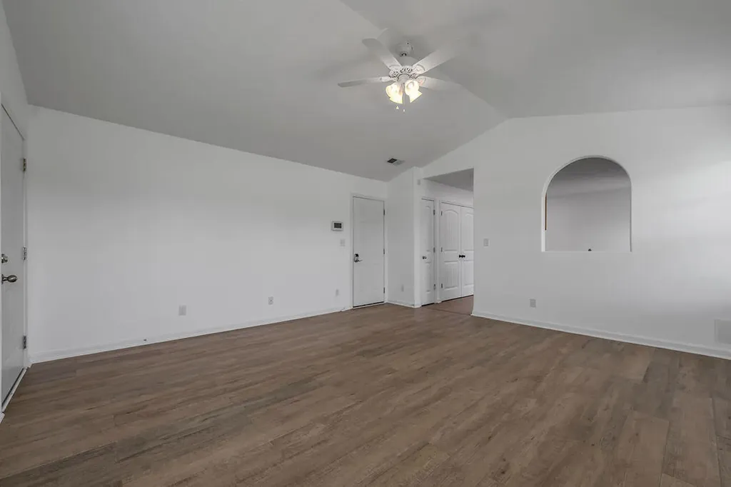124 Lake Forest Drive Georgetown KY 40324