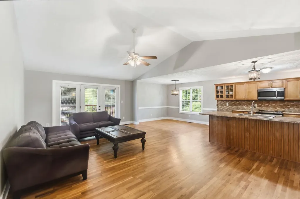 112 Harp Court Georgetown KY 40324