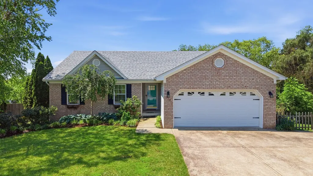 112 Harp Court Georgetown KY 40324
