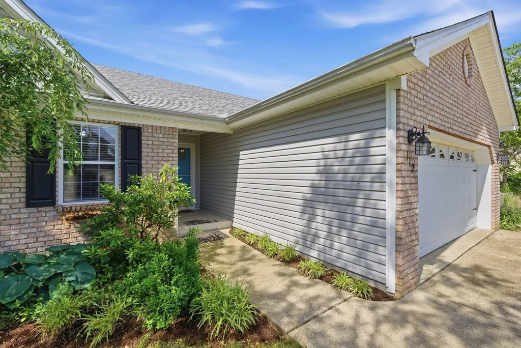 112 Harp Court Georgetown KY 40324