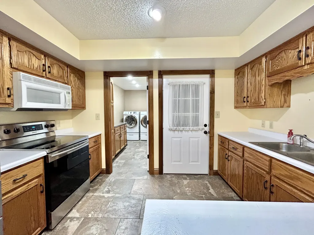 326 Summer Shade Drive Somerset KY 42503