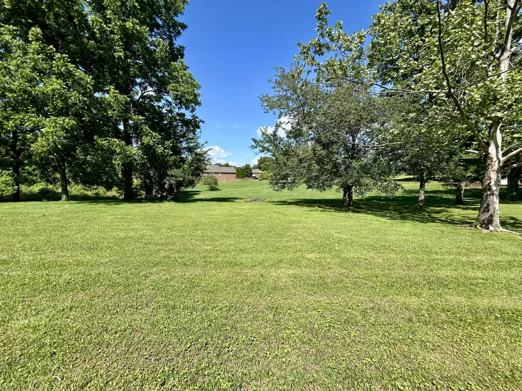 326 Summer Shade Drive Somerset KY 42503