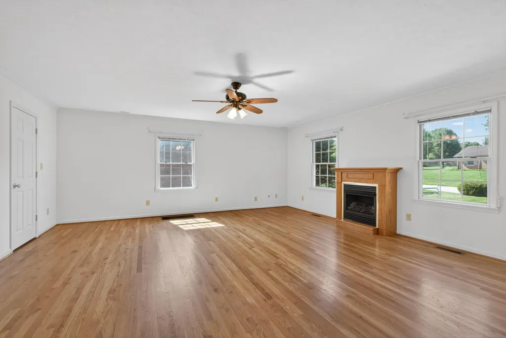 1685 Linstead Drive Lexington KY 40504