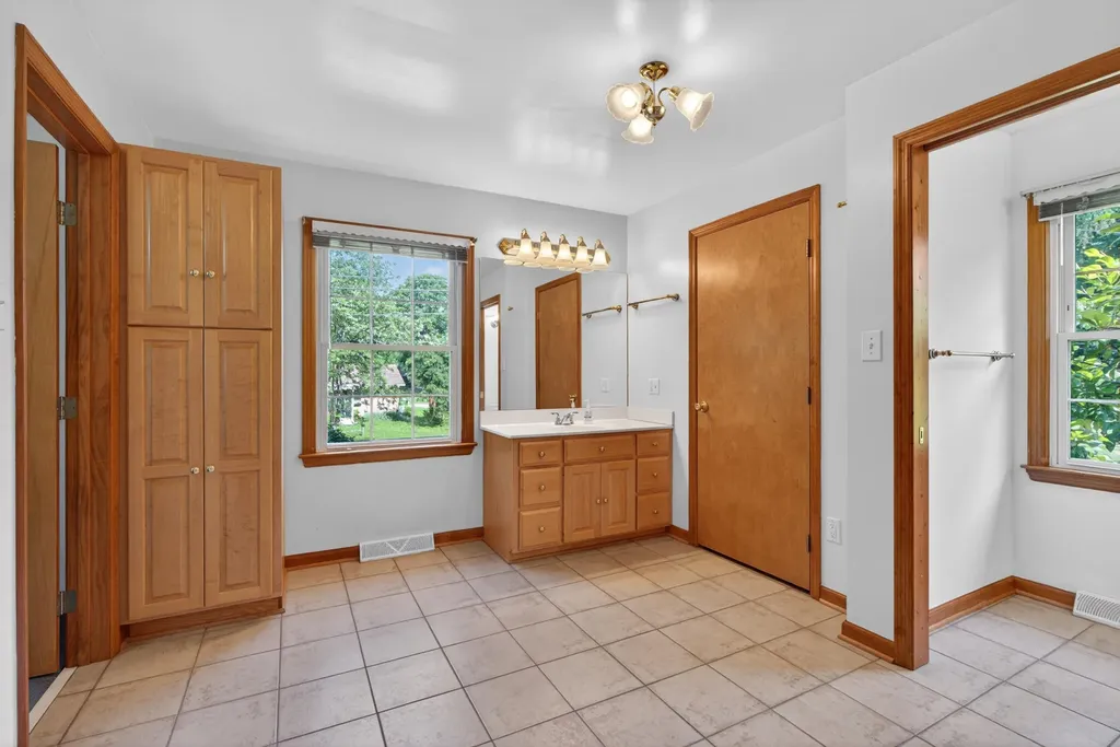 1685 Linstead Drive Lexington KY 40504