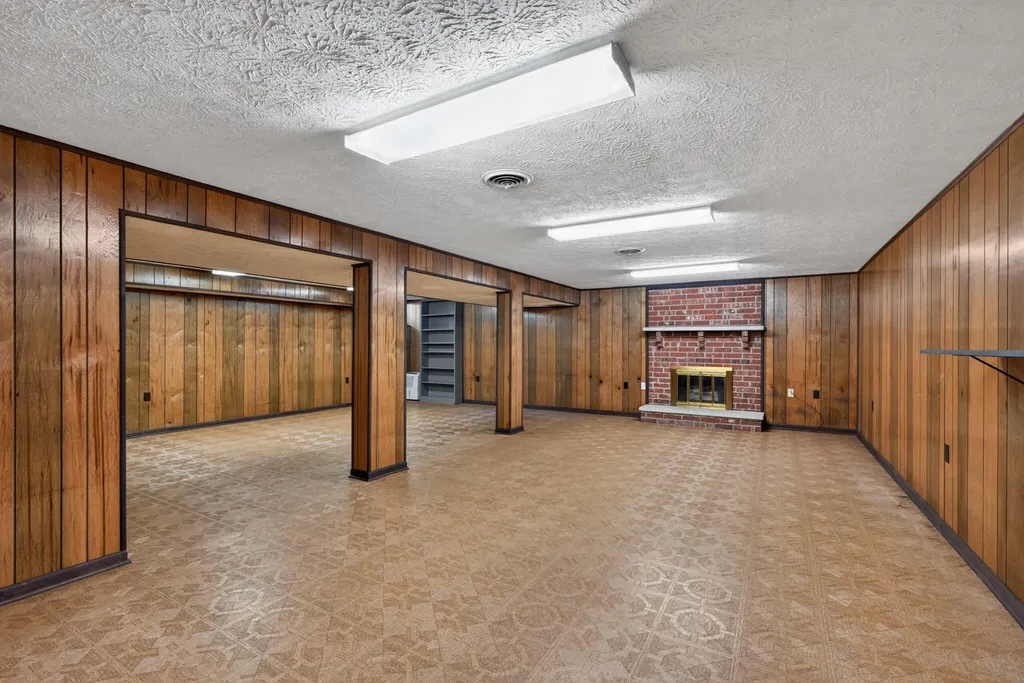 1685 Linstead Drive Lexington KY 40504