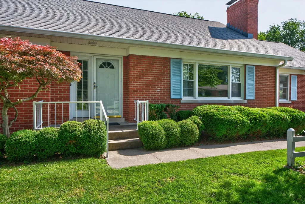 1685 Linstead Drive Lexington KY 40504