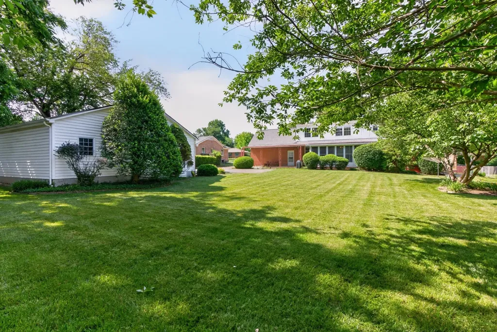 1685 Linstead Drive Lexington KY 40504