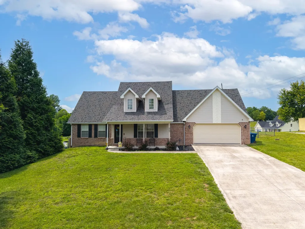 207 Clover Pointe Drive Somerset KY 42503