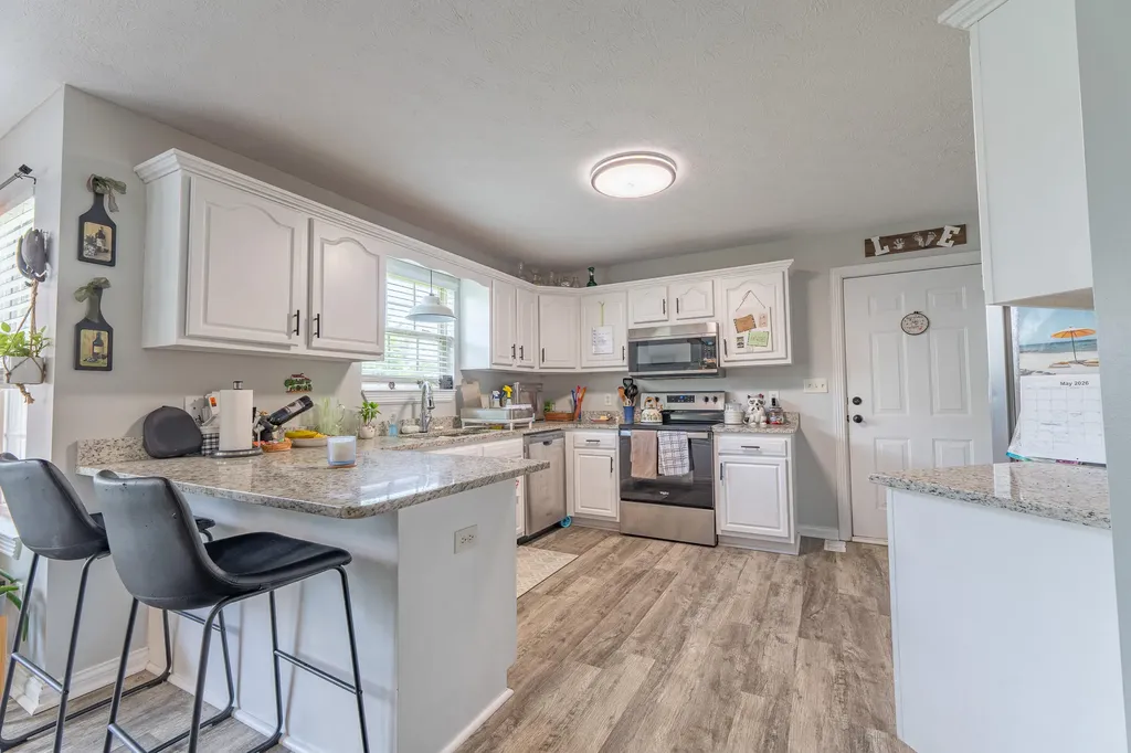 207 Clover Pointe Drive Somerset KY 42503