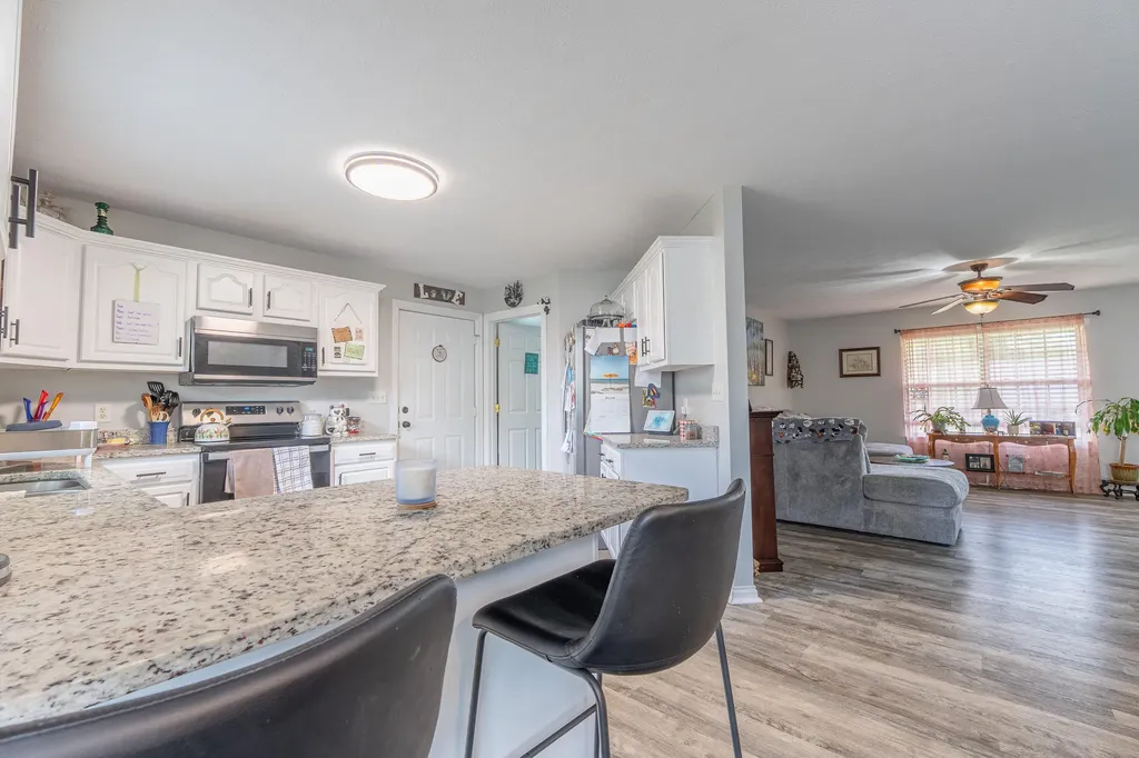 207 Clover Pointe Drive Somerset KY 42503