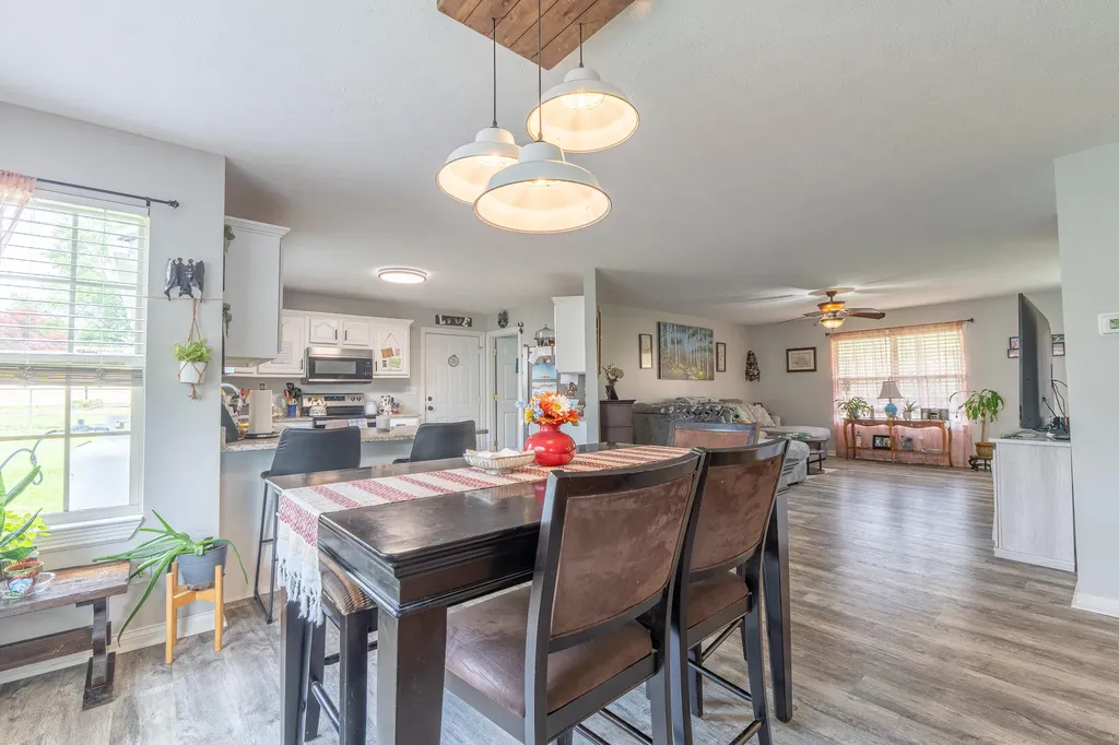 207 Clover Pointe Drive Somerset KY 42503