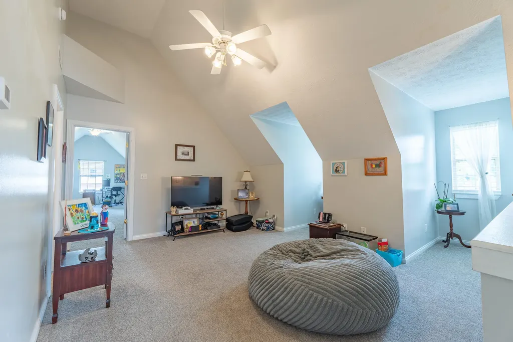 207 Clover Pointe Drive Somerset KY 42503