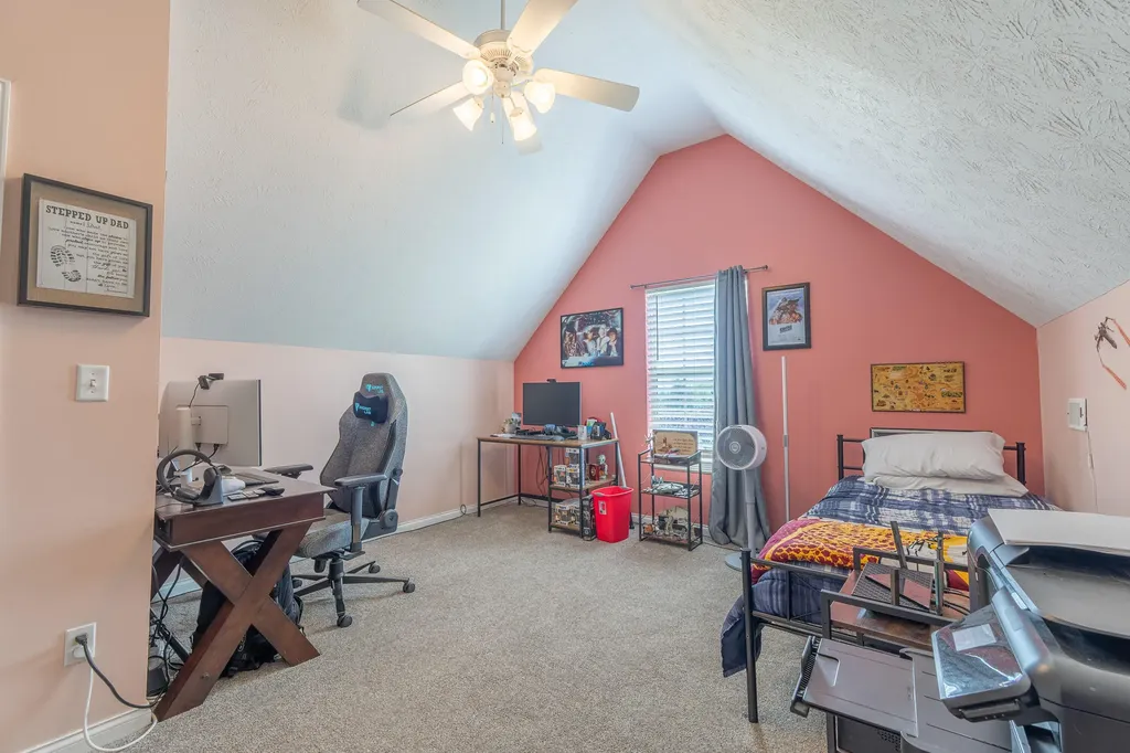 207 Clover Pointe Drive Somerset KY 42503