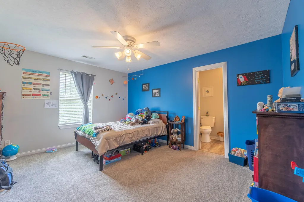 207 Clover Pointe Drive Somerset KY 42503