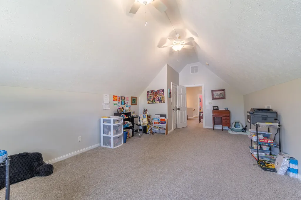 207 Clover Pointe Drive Somerset KY 42503