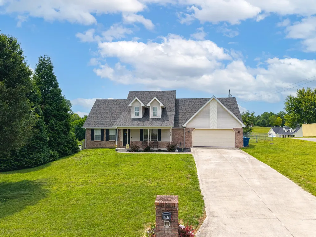 207 Clover Pointe Drive Somerset KY 42503