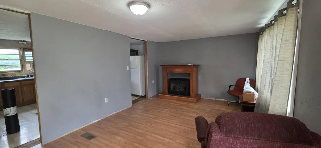 34 N Shady Lane Eubank KY 42567