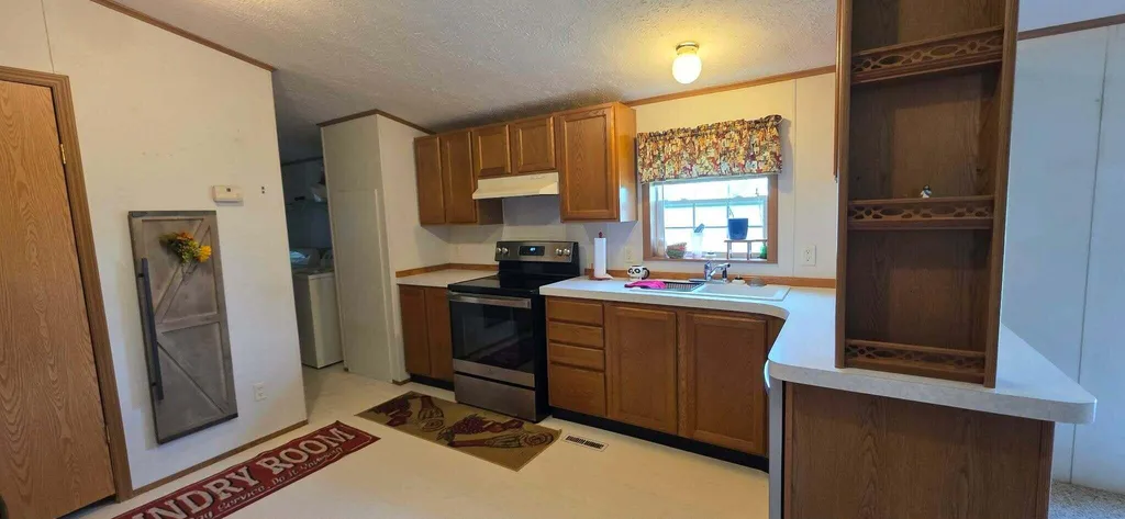 100 N Shady Lane Eubank KY 42567