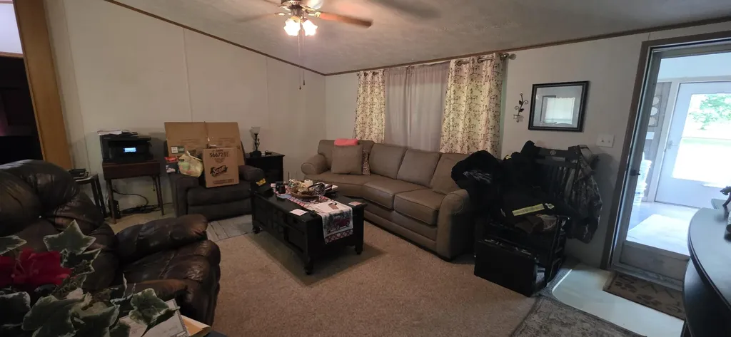100 N Shady Lane Eubank KY 42567
