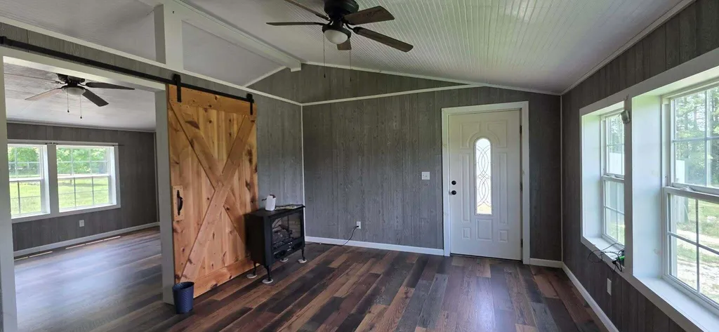 100 N Shady Lane Eubank KY 42567