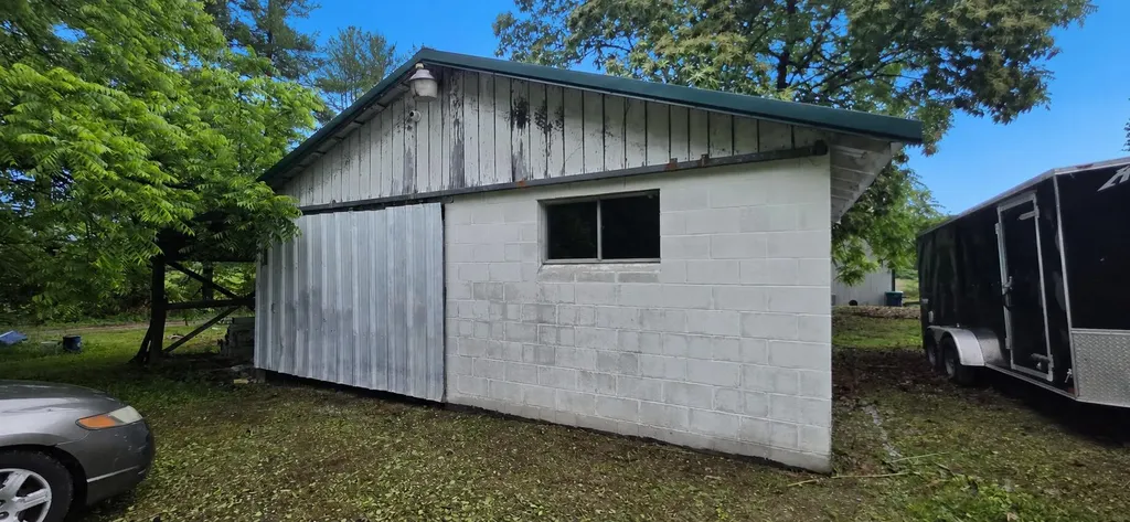 100 N Shady Lane Eubank KY 42567