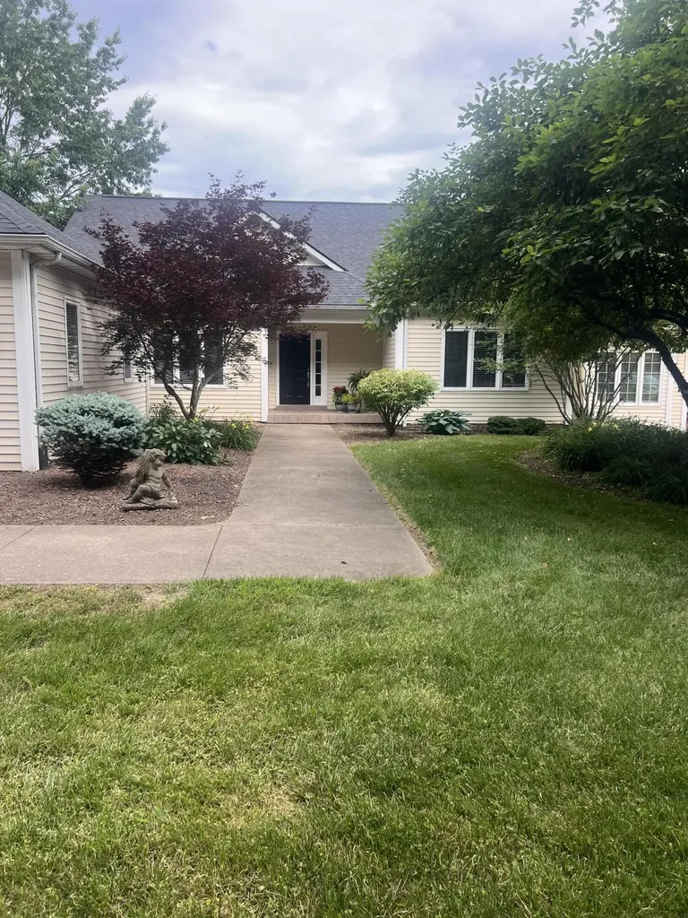 103 Wimbledon Frankfort KY 40601