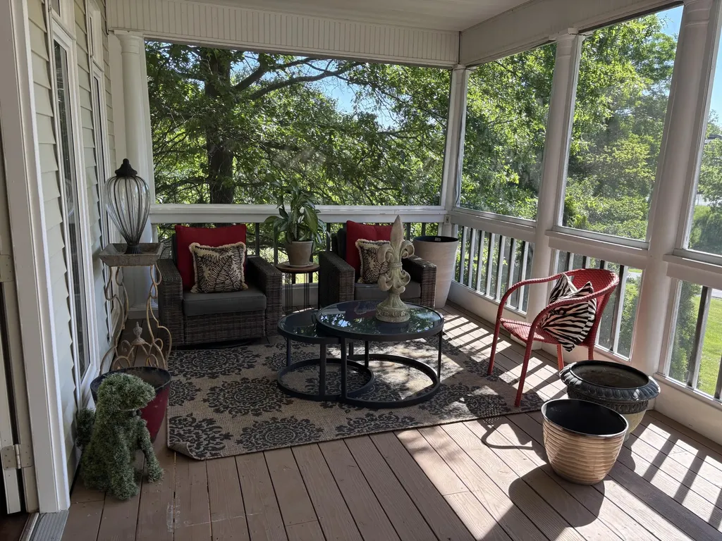 103 Wimbledon Frankfort KY 40601