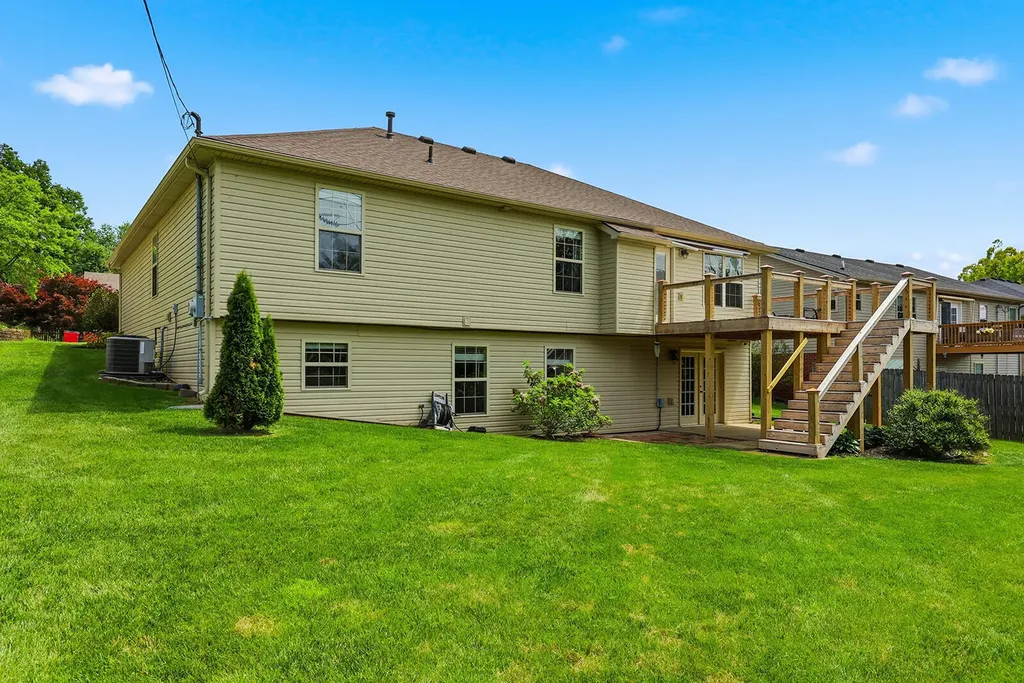 305 Forest Ridge Drive Frankfort KY 40601