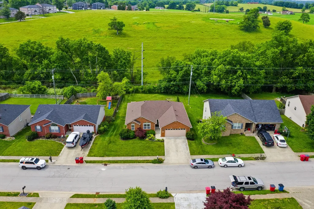 305 Forest Ridge Drive Frankfort KY 40601