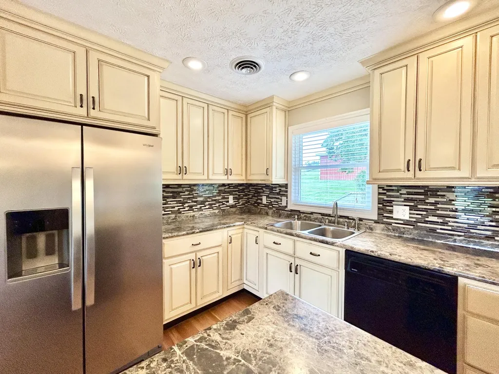 868 Ky-1258 Monticello KY 42633