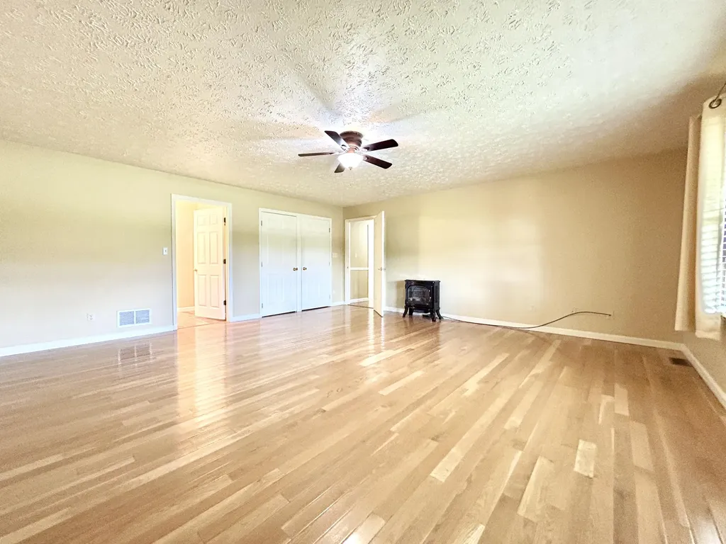 868 Ky-1258 Monticello KY 42633