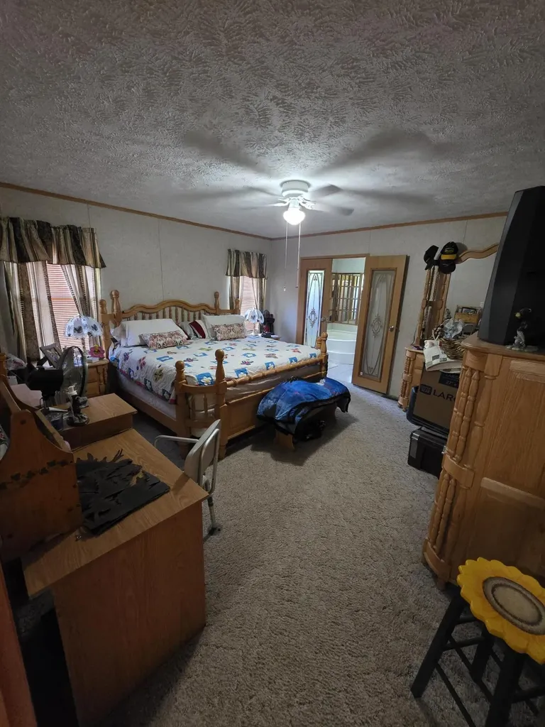 172 Boston Hill Road Monticello KY 42633