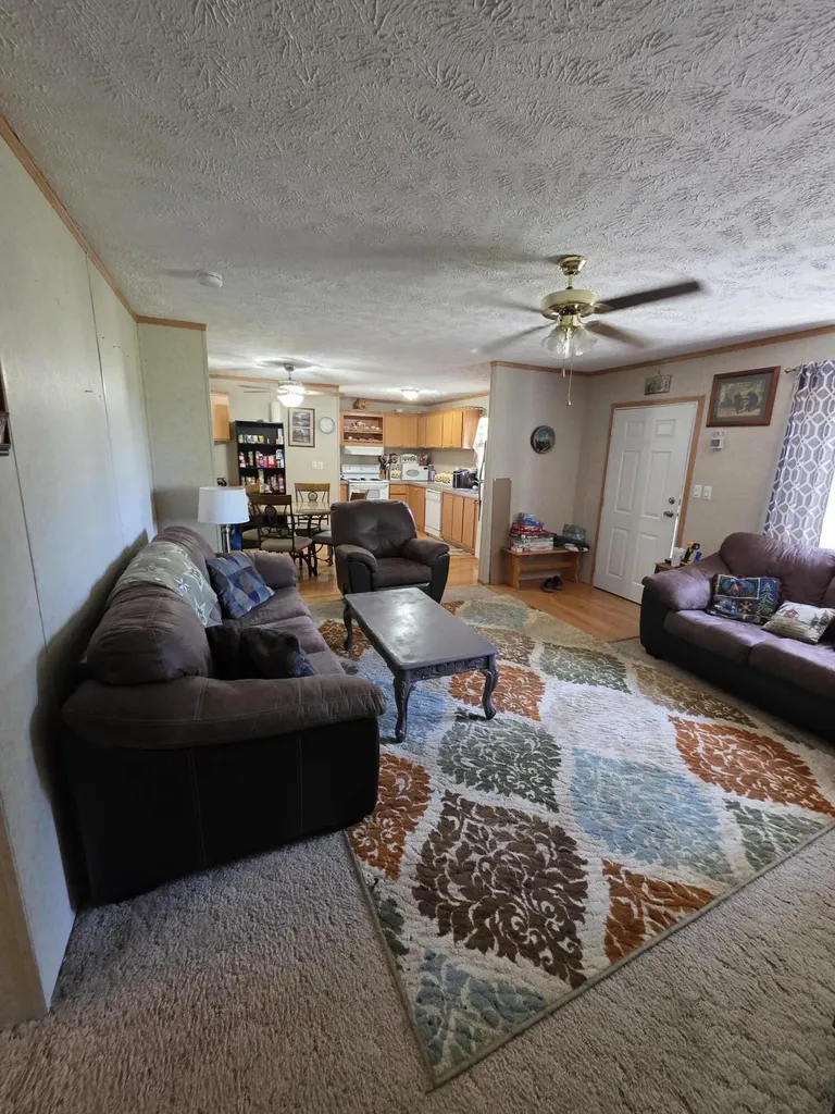 172 Boston Hill Road Monticello KY 42633