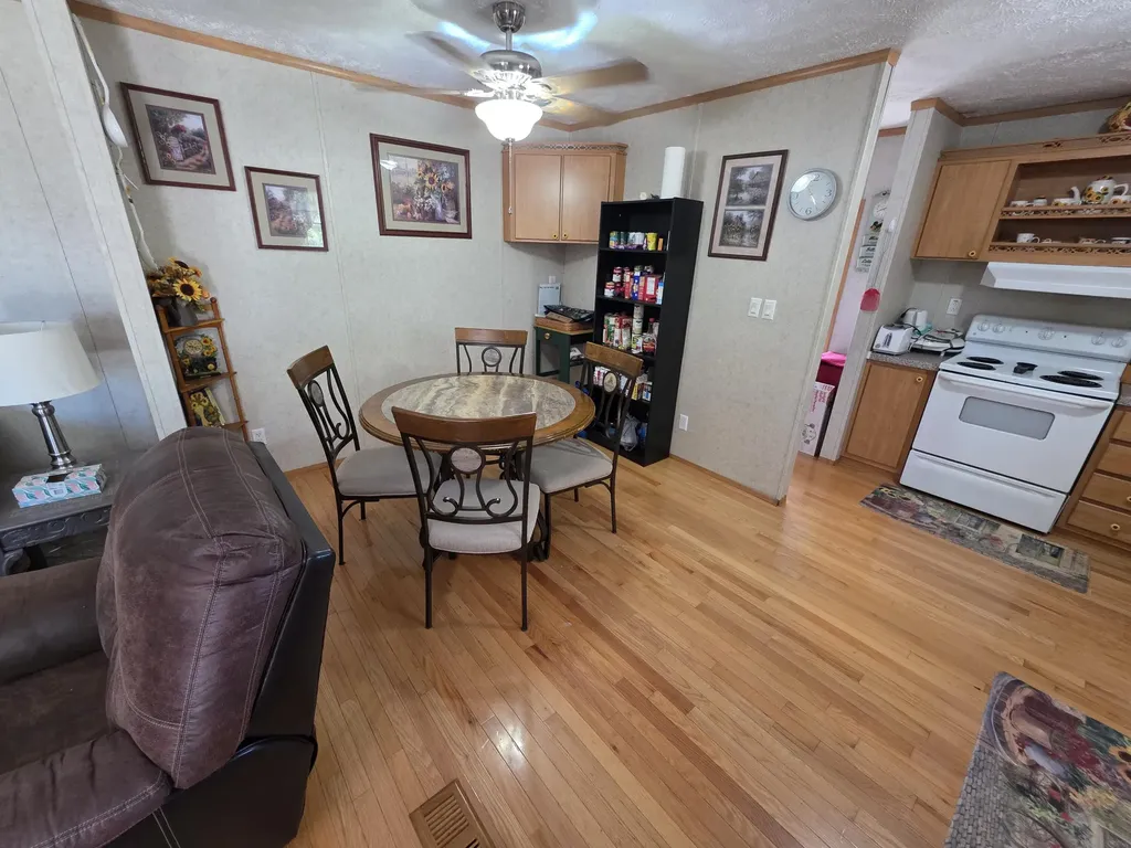 172 Boston Hill Road Monticello KY 42633