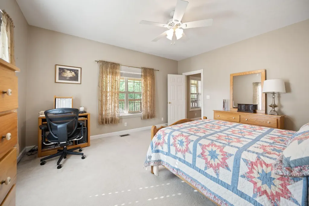 556 Murphy Lane Jamestown KY 42629