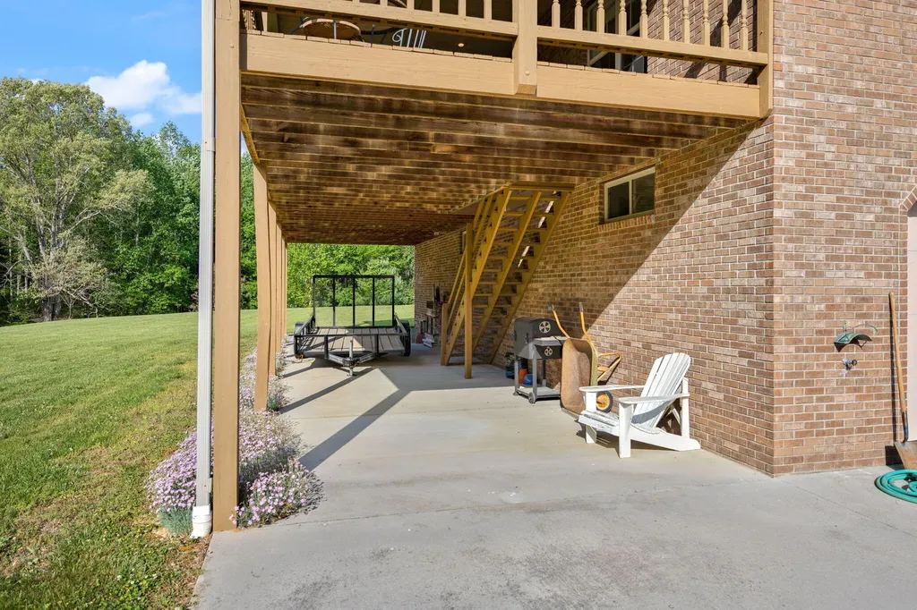 556 Murphy Lane Jamestown KY 42629