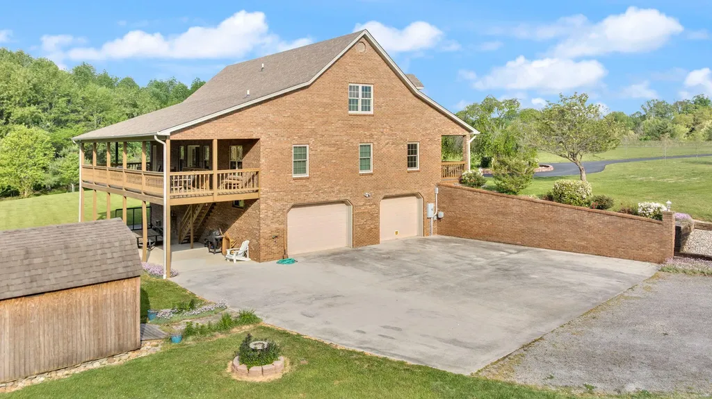 556 Murphy Lane Jamestown KY 42629