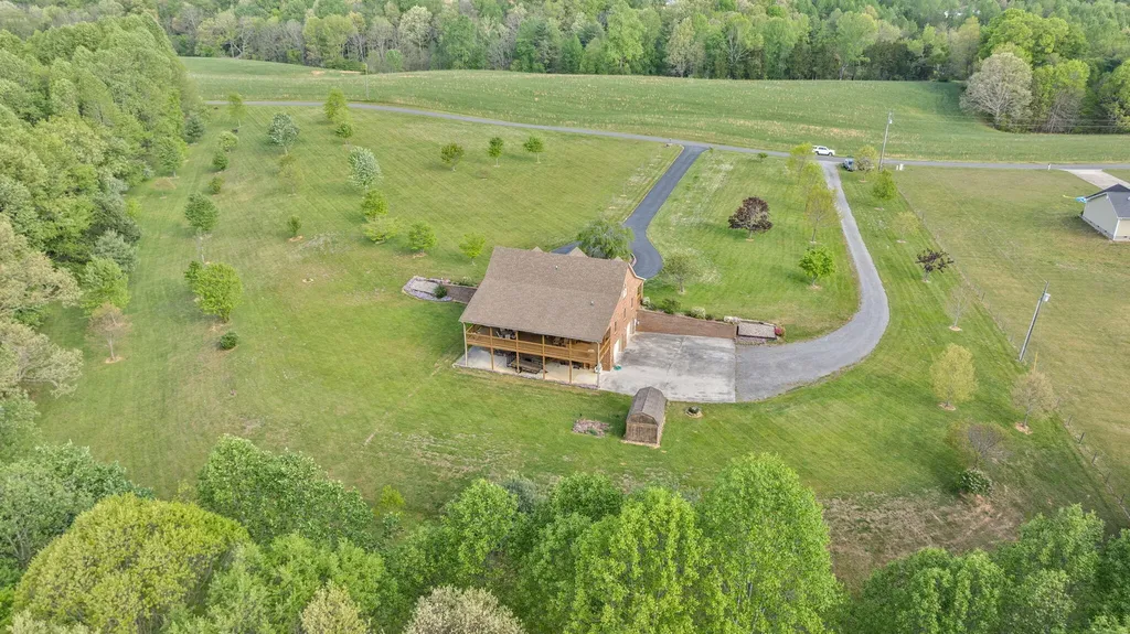 556 Murphy Lane Jamestown KY 42629