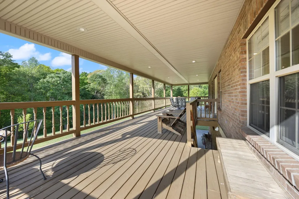 556 Murphy Lane Jamestown KY 42629