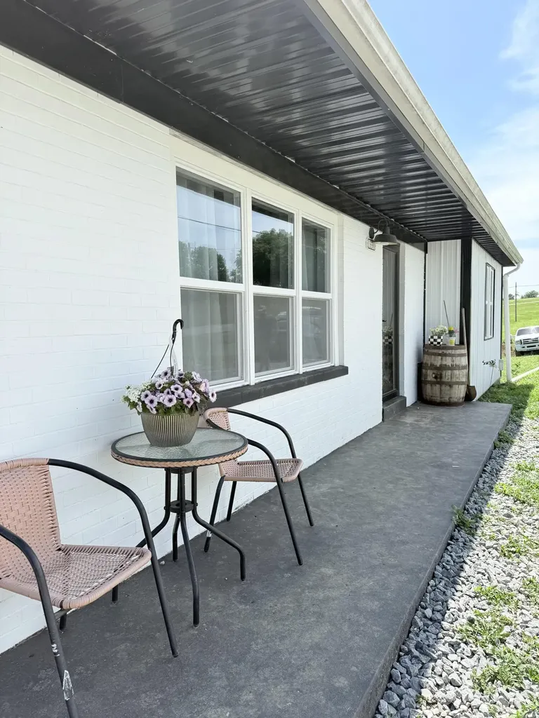 1330 Republican Pike Cynthiana KY 41031